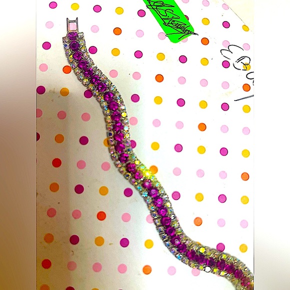 Crystal magenta persuasion bracelet swirl Silver tone sparkly magenta/clear - Picture 3 of 8